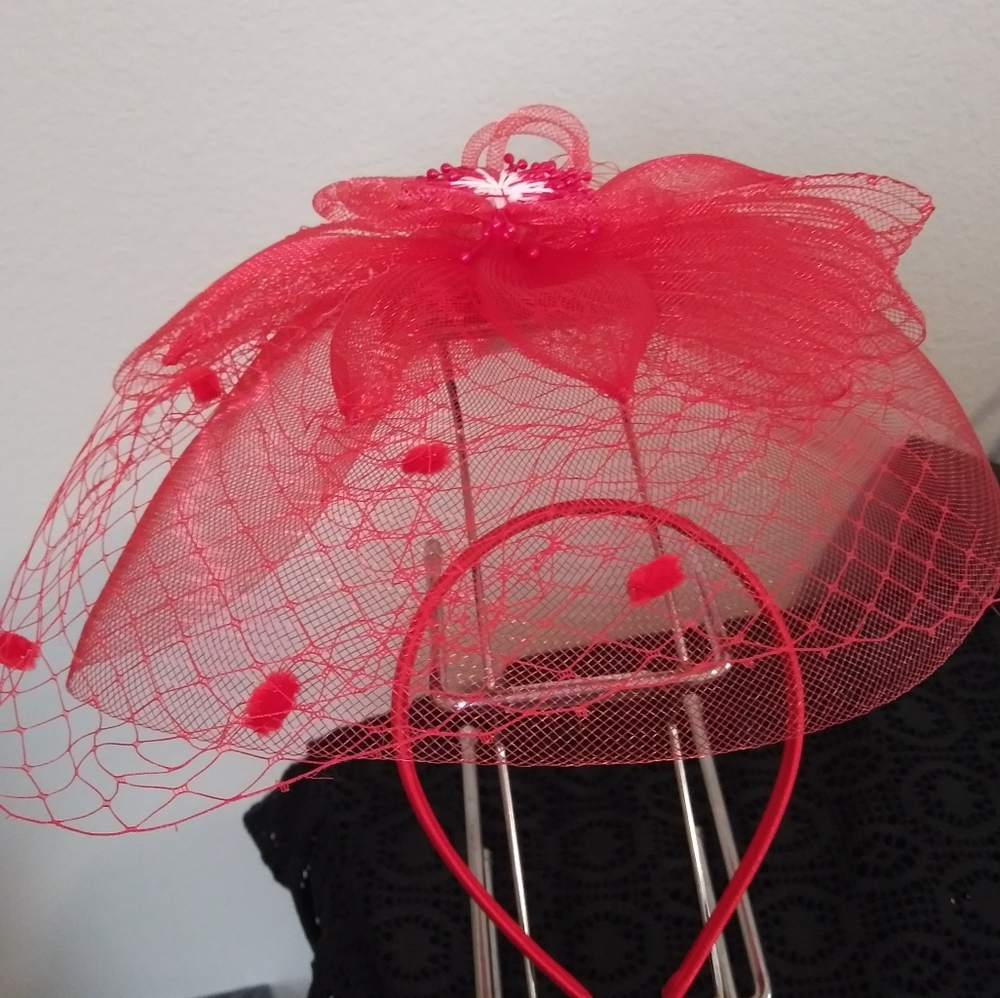 Red Fascinator #Kentucky Derby, #Fascinator, # Wedding, #Church, Lace Mesh Hat